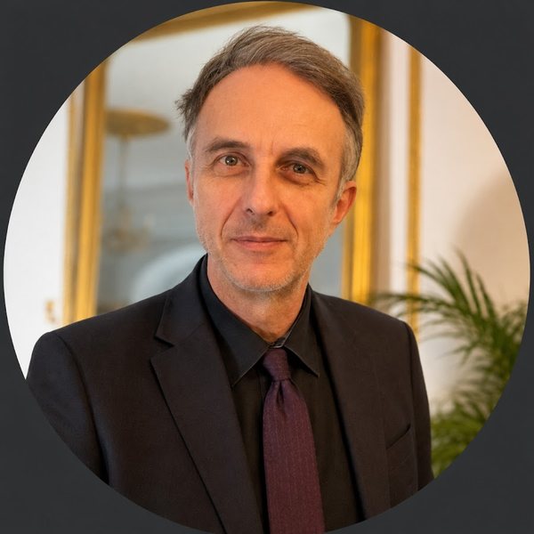 Prof. Dr. Marco Paret
